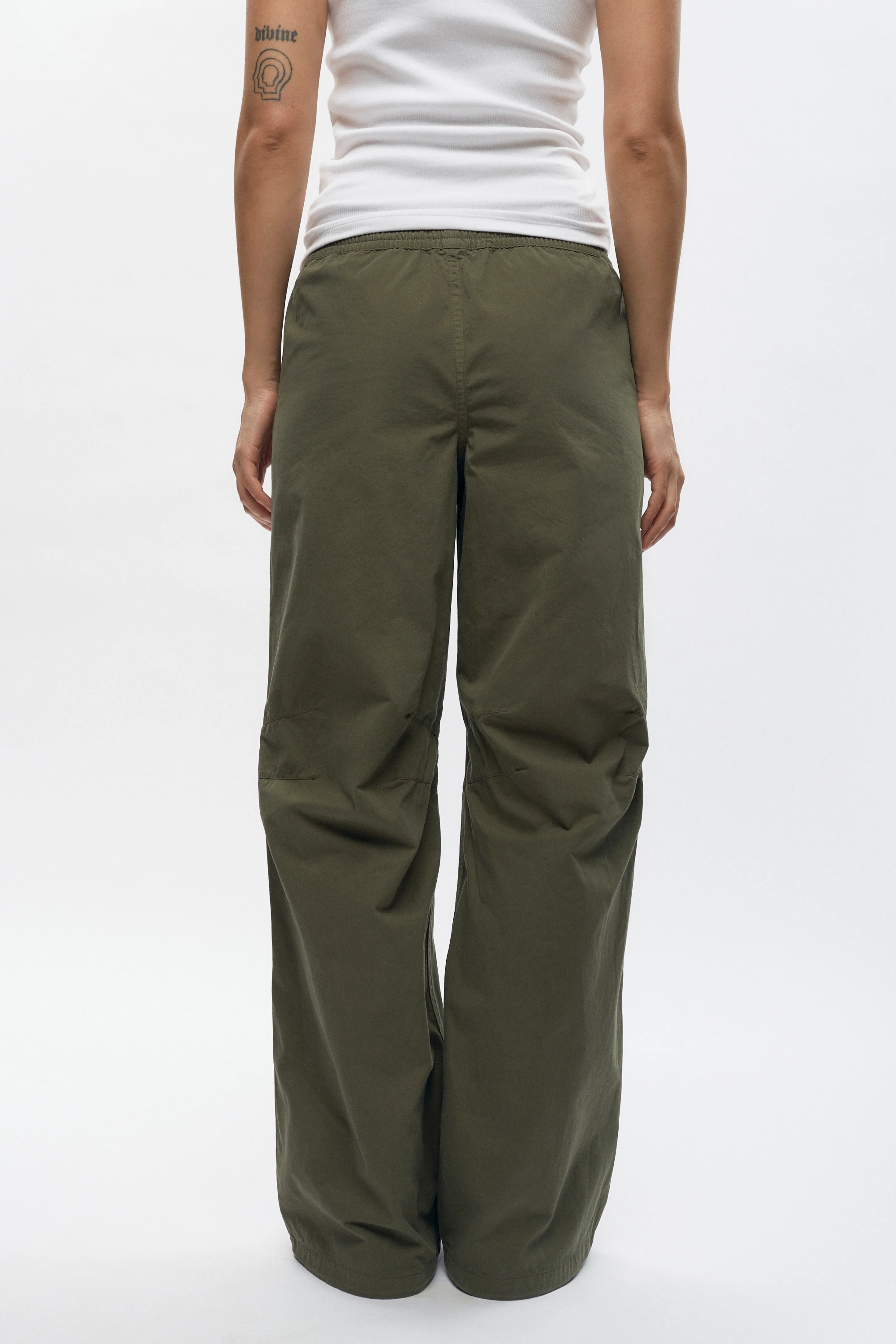 Women's Tefnut Cargo Pants in Olive - Image 4