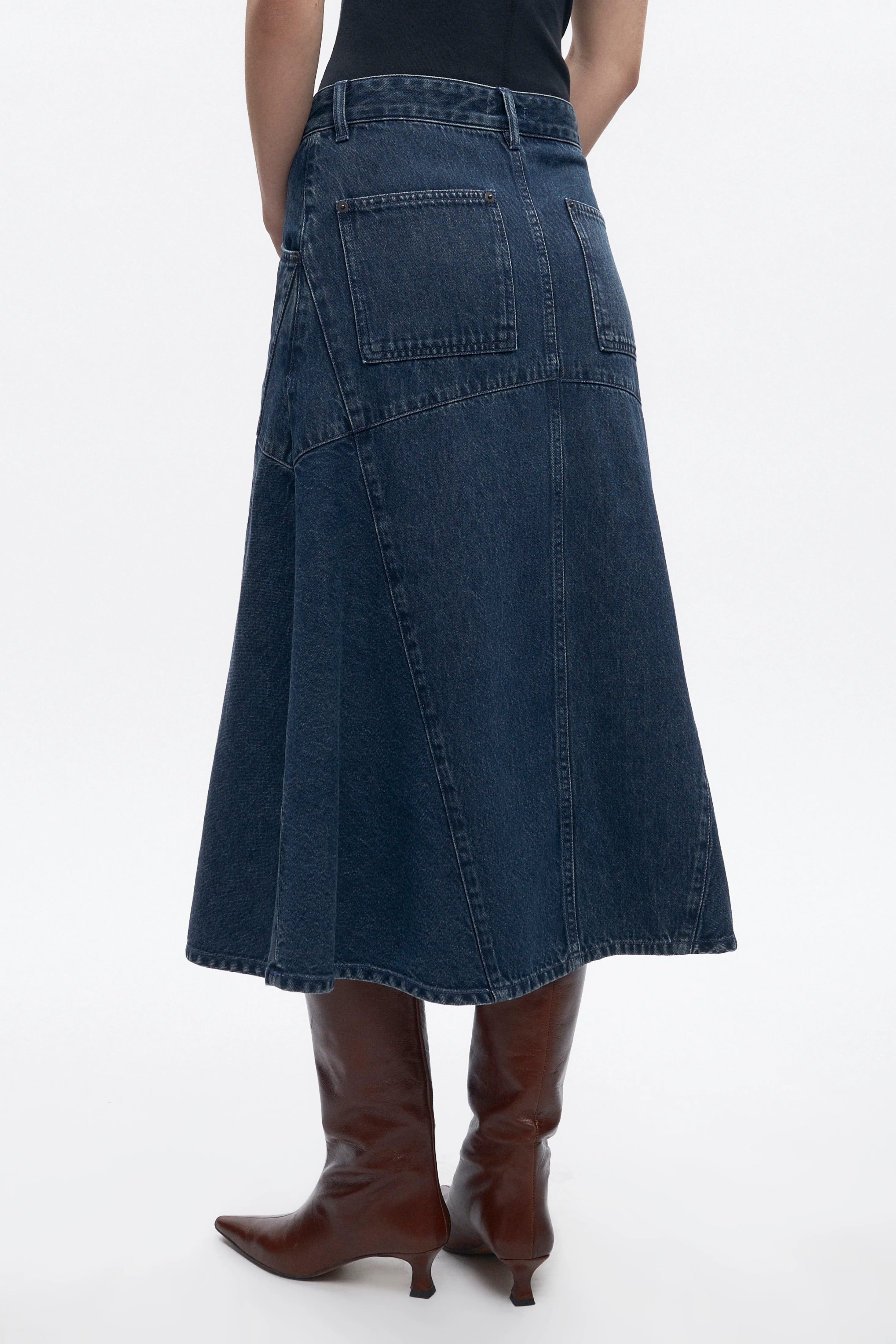 Women's Trace Denim Skirt in Mid Wash - Image 5