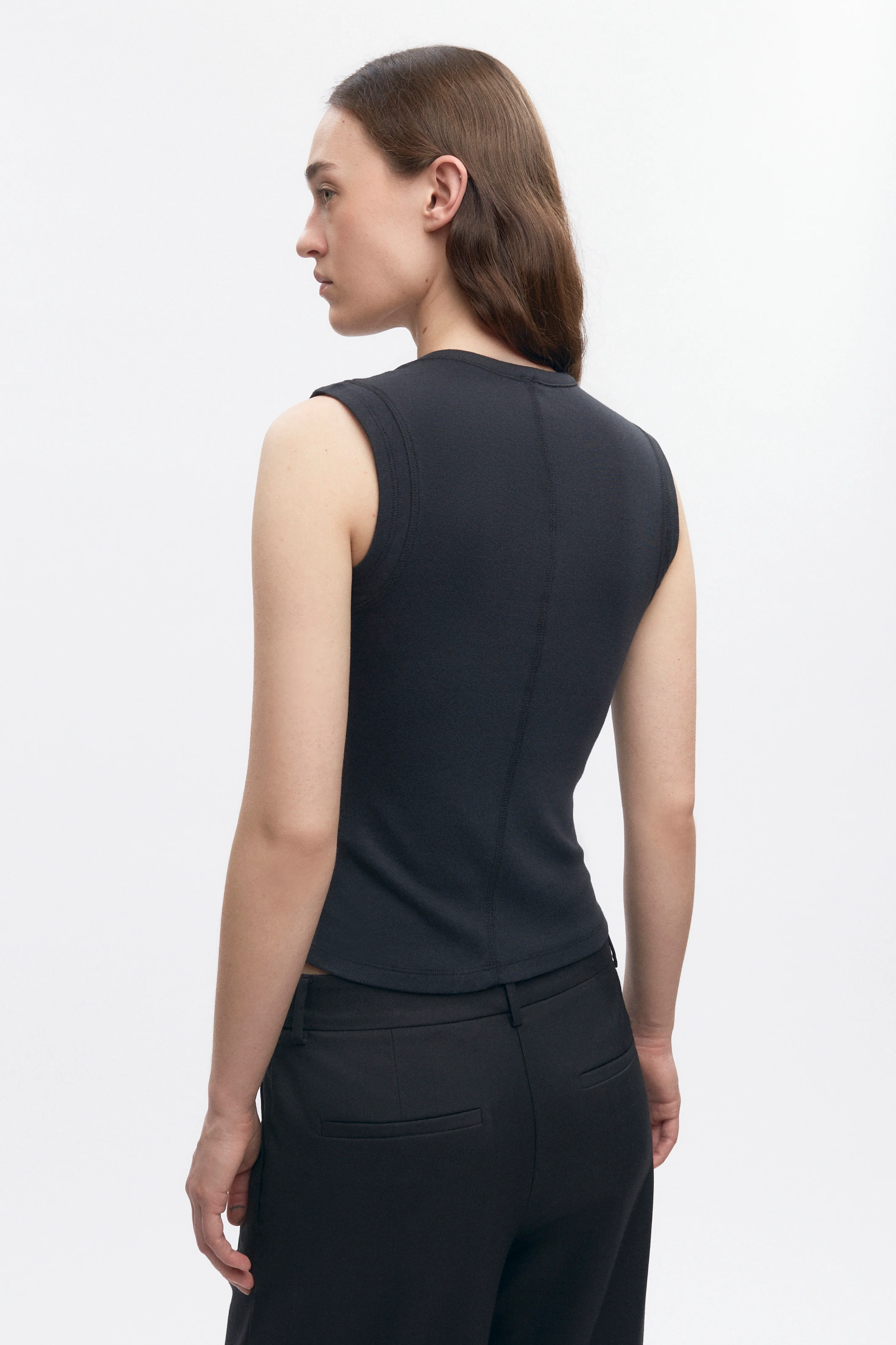 Women's Trace Tank in Black - Image 4