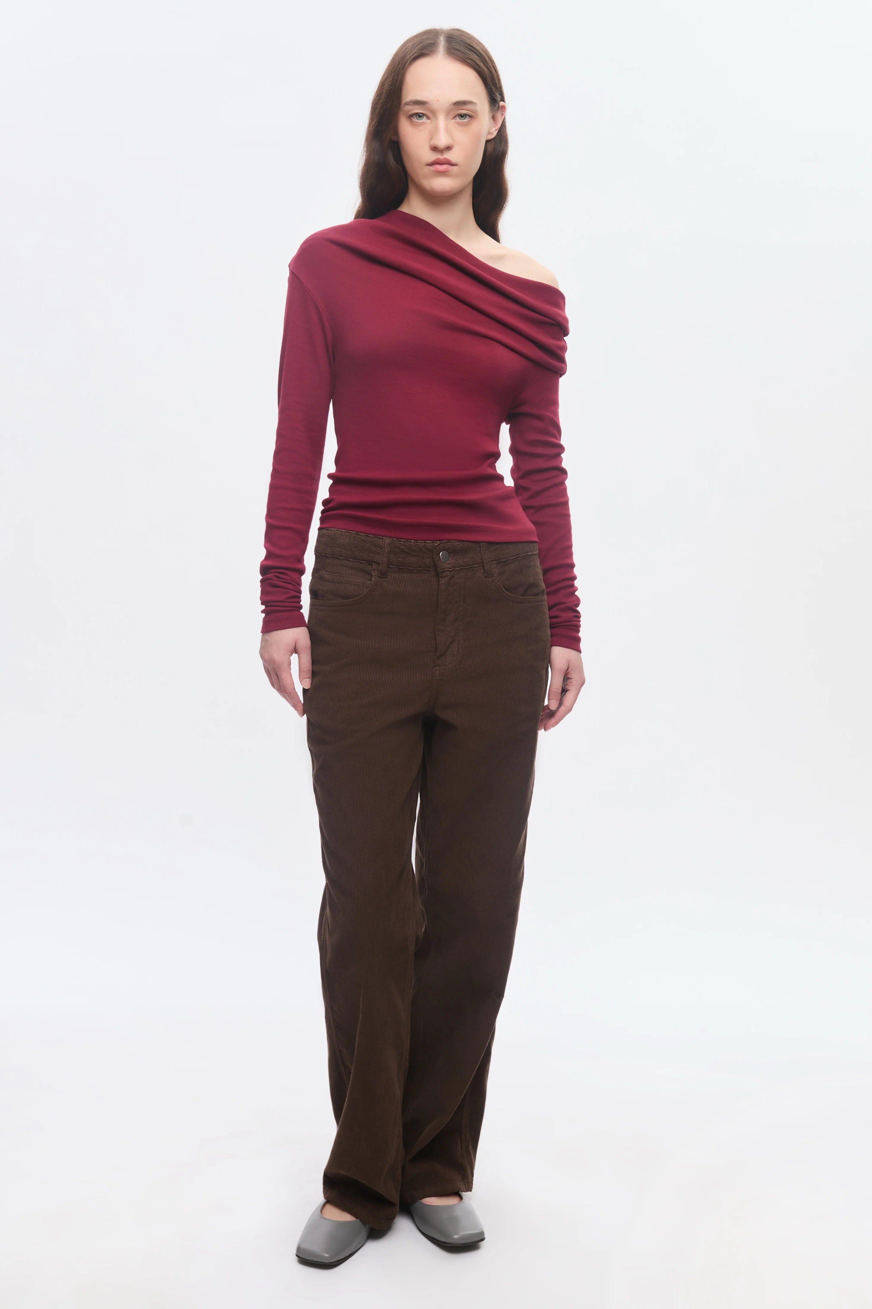 Women's Zahra Off Shoulder Longsleeve in Cabernet - Image 4