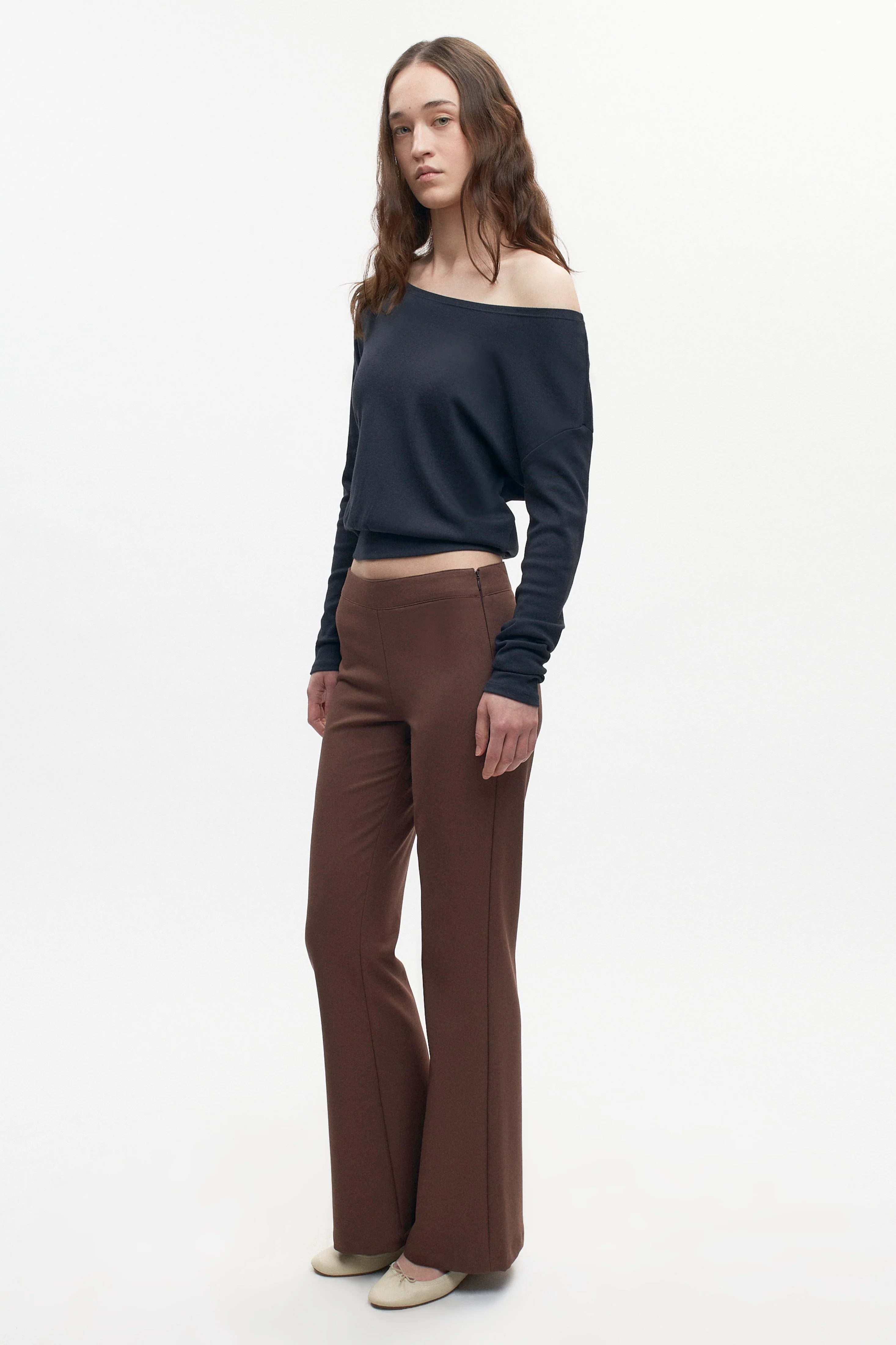 Women's Zahra Slouch Longsleeve in Black - Image 5